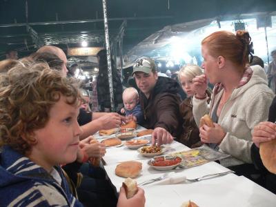 aan tafel